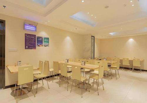city comfort inn liuzhou wuxing walking street