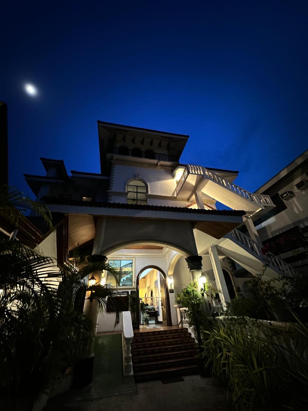 reddoorz plus gracey dive resort dumaguete