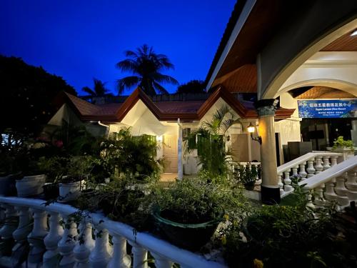 reddoorz plus gracey dive resort dumaguete