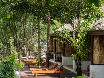 phapok eco resort