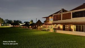 alamanda family villas and pool