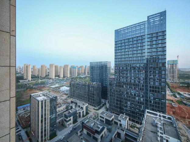 lavande hotel wuhan optics valley technology convention and exhibition center