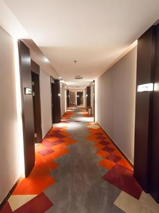 borrman hotel zhongshan henglan xiyong