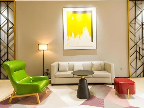 borrman hotel zhongshan henglan xiyong