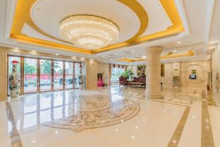 vienna hotel gaozhou chengdong passenger station