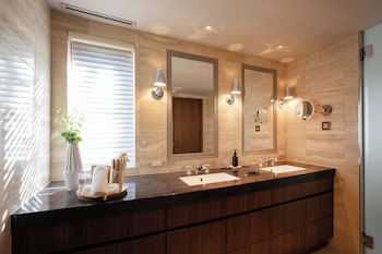 petals tokyo floating hotel