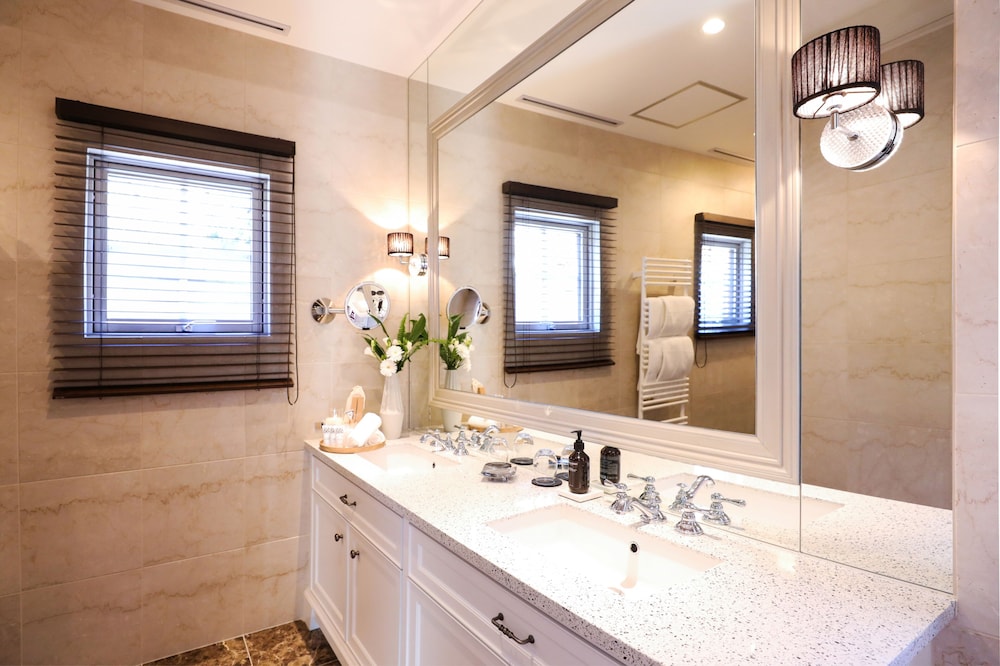 petals tokyo floating hotel