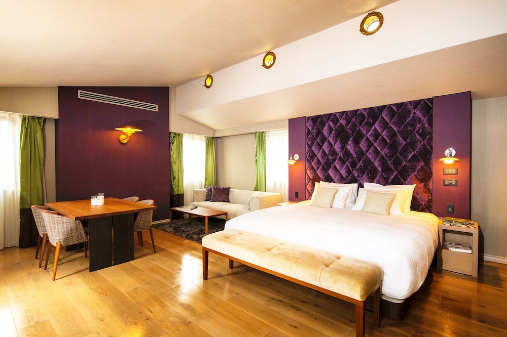 petals tokyo floating hotel