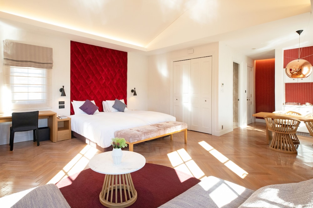 petals tokyo floating hotel