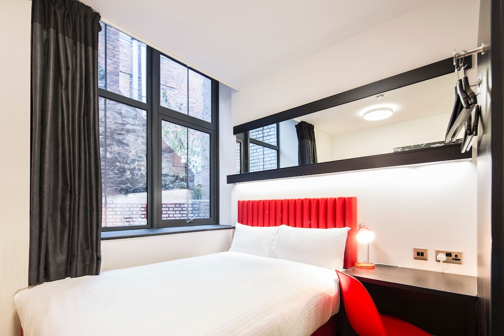 easyhotel newcastle
