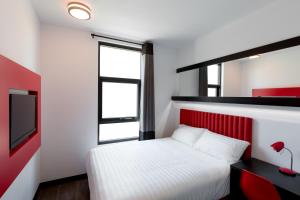 easyhotel newcastle