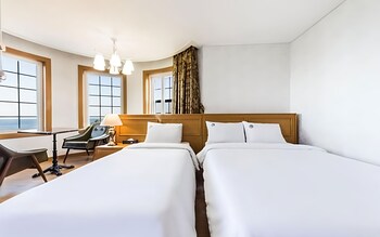 gangneung gyeongpodae la mer hotel