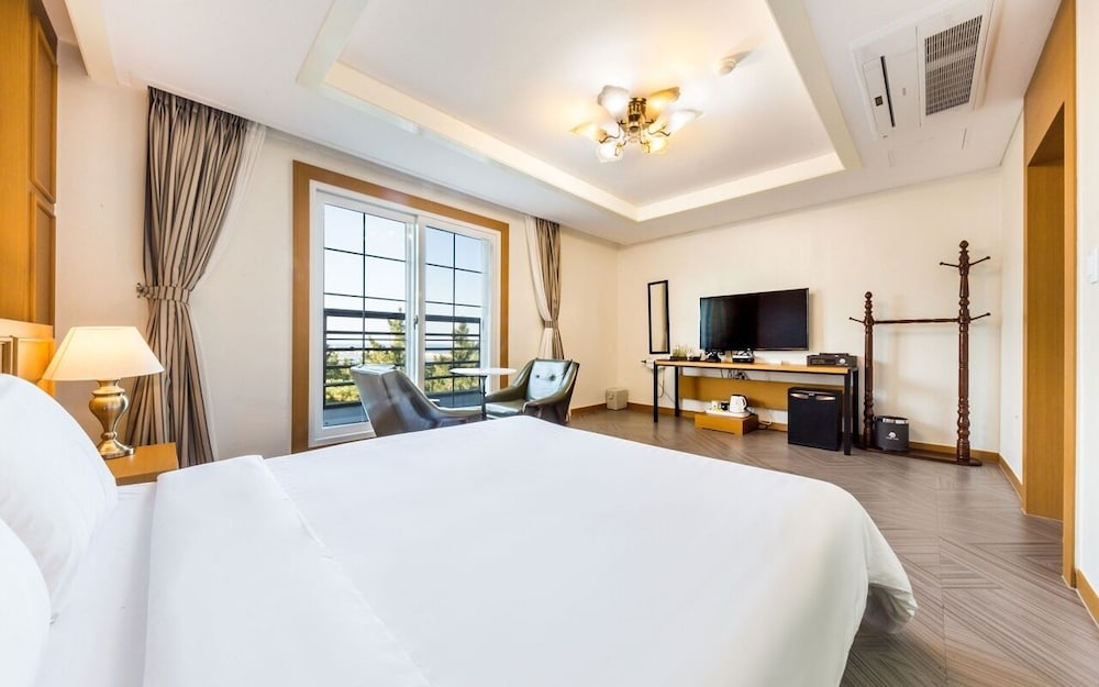 gangneung gyeongpodae la mer hotel