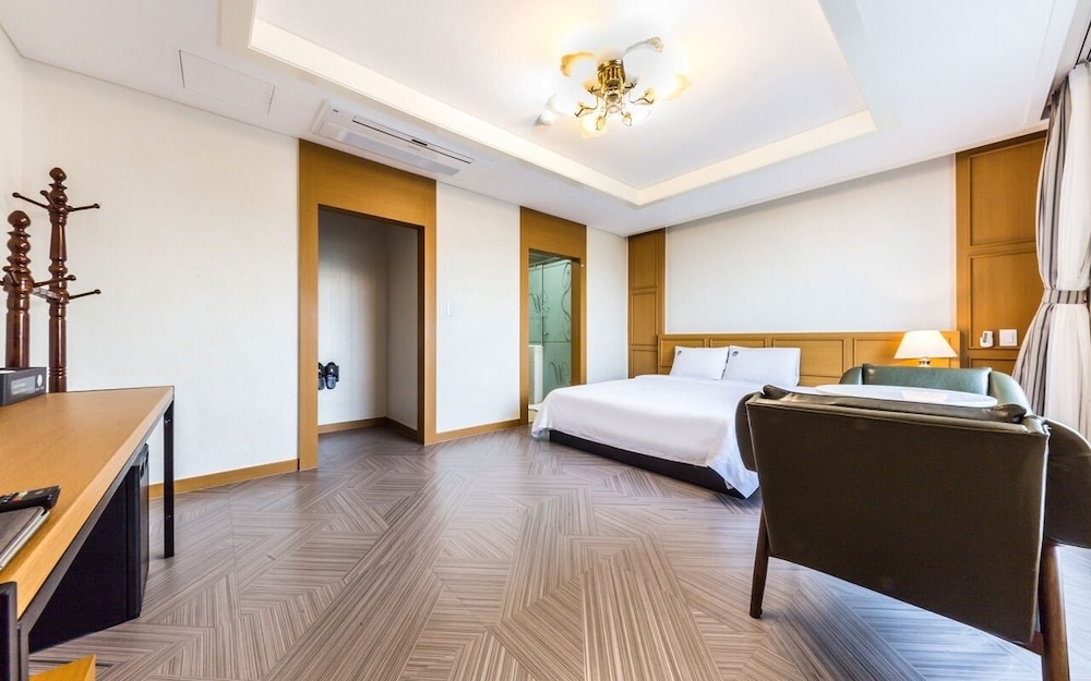 gangneung gyeongpodae la mer hotel