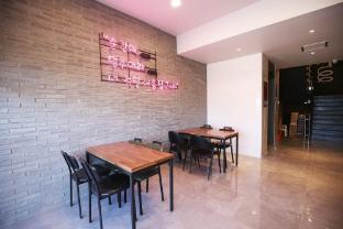 jecheon case hotel