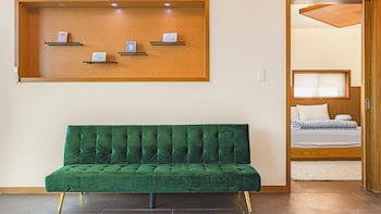 gapyeong rondavill pension