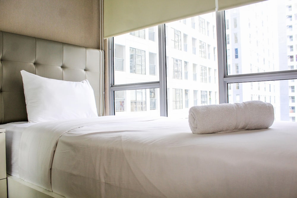 luxurious 3br m town apartment