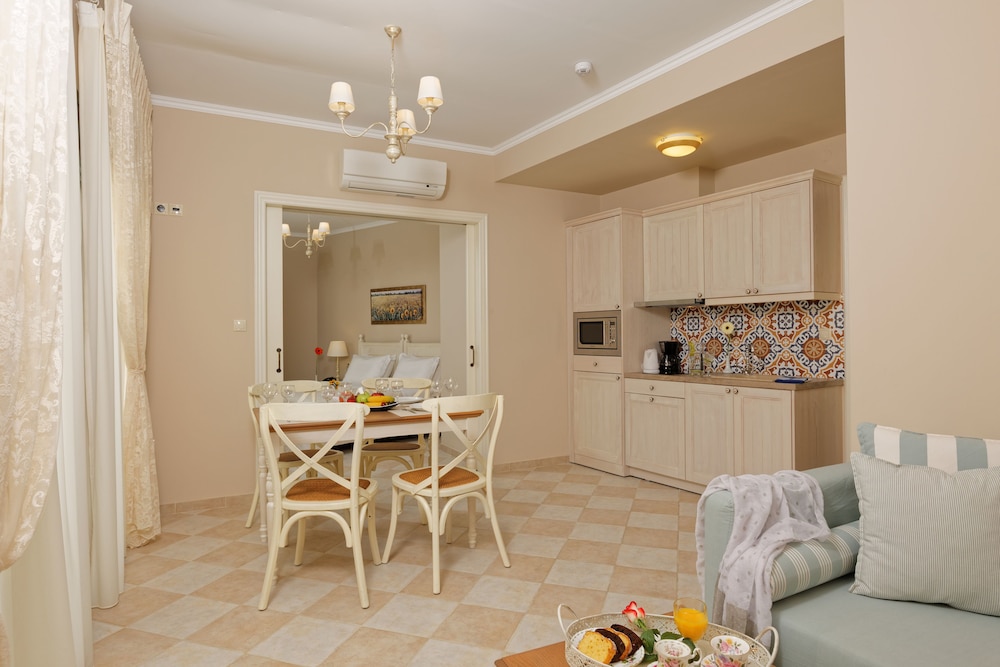 ionia suites