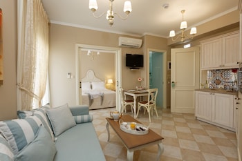 ionia suites