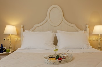 ionia suites