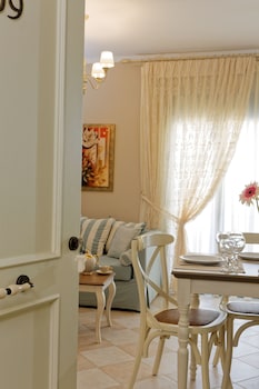 ionia suites