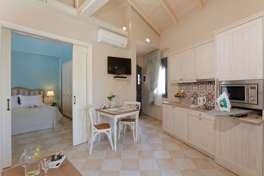 ionia suites
