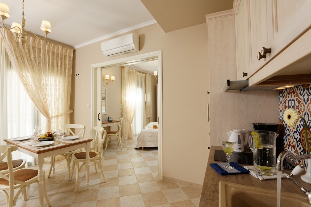 ionia suites