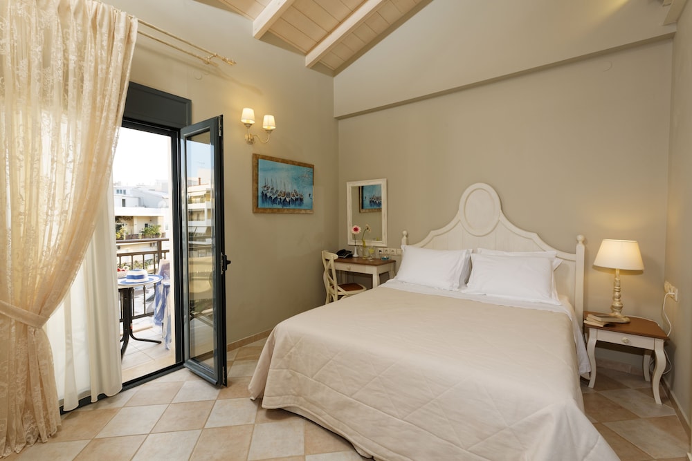 ionia suites