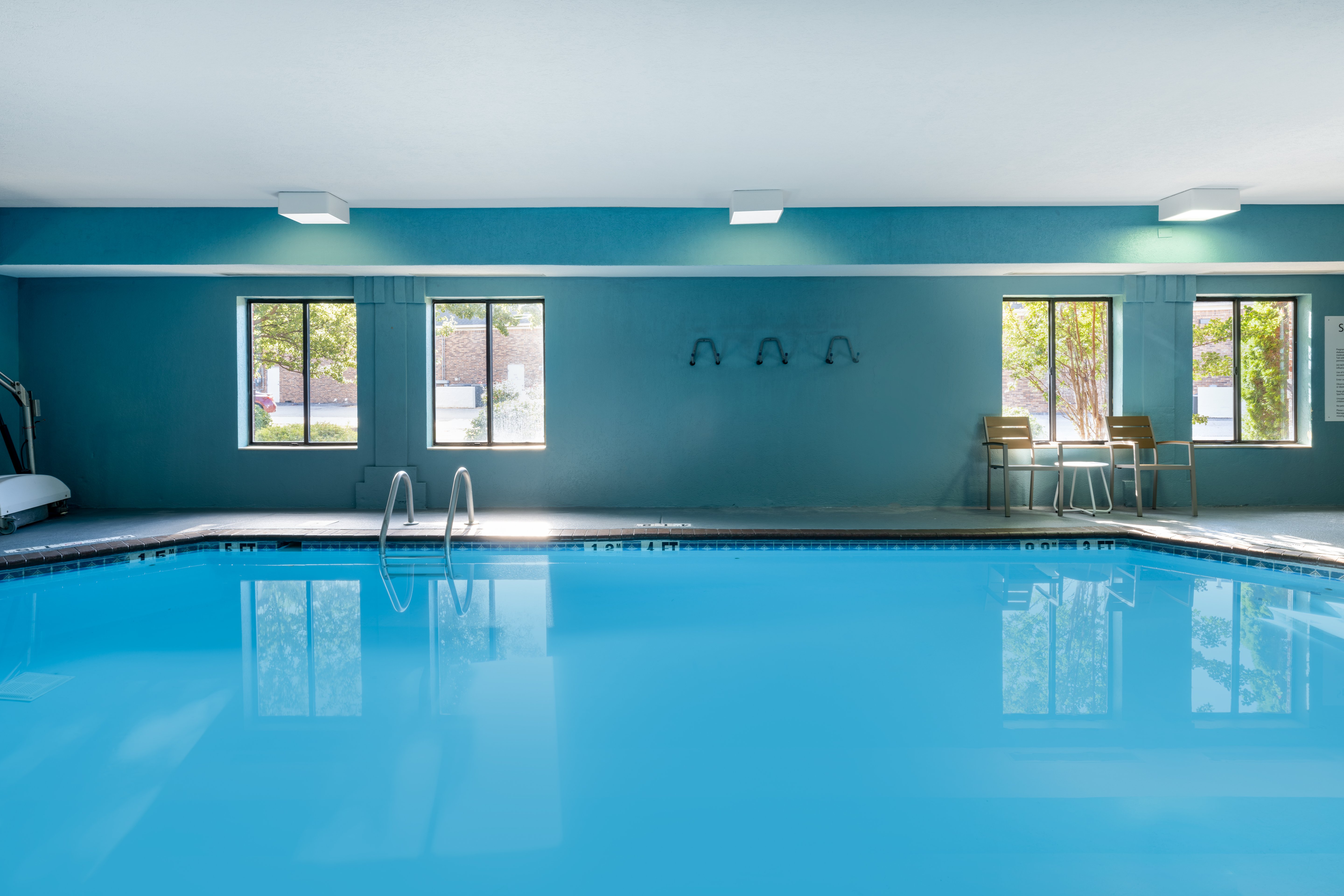 holiday inn express corydon by ihg