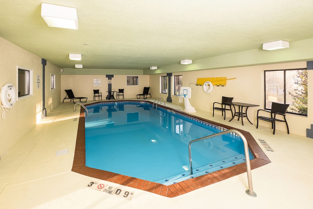 holiday inn express corydon by ihg