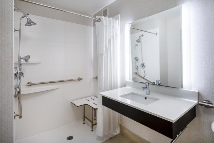 holiday inn express corydon by ihg