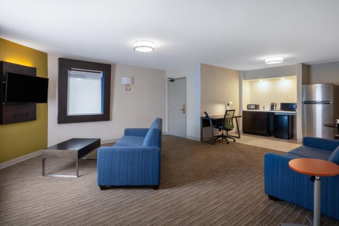 holiday inn express corydon by ihg