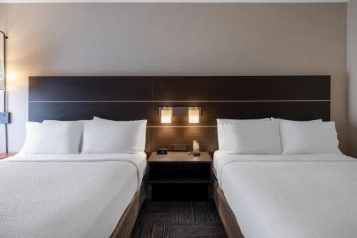 holiday inn express corydon by ihg