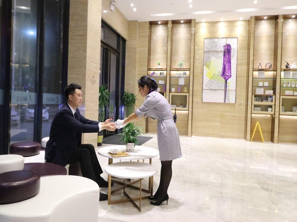 lavande hotel jiangmen heshan bus terminal