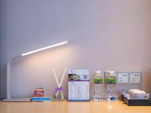 lavande hotel jiangmen heshan bus terminal