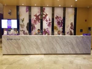 lavande hotel jiangmen heshan bus terminal