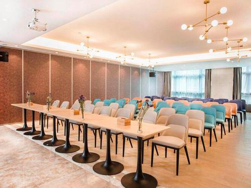 kyriad marvelous hotel foshan mount xiqiao scenic spot qiaoling square