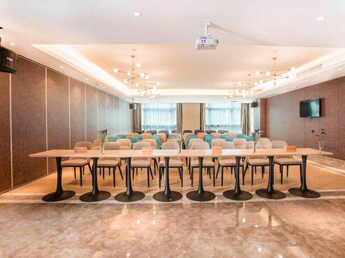 kyriad marvelous hotel foshan mount xiqiao scenic spot qiaoling square