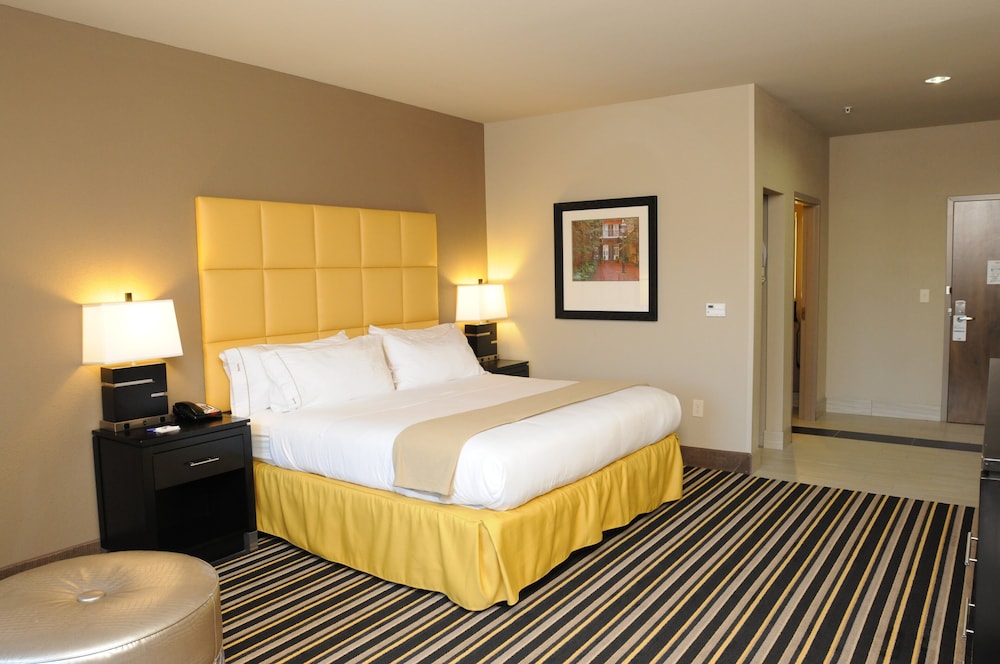 holiday inn express covington madisonville by ihg