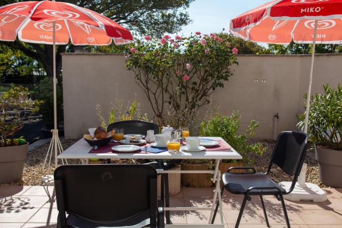 contact hotel les terrasses