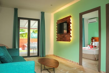 kawan bay suites