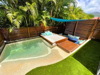 kawan bay suites