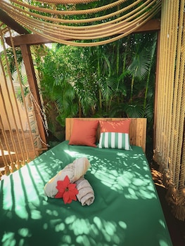 kawan bay suites