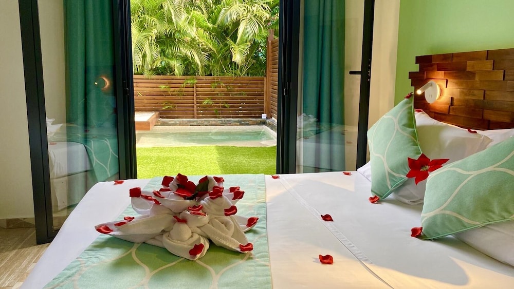 kawan bay suites