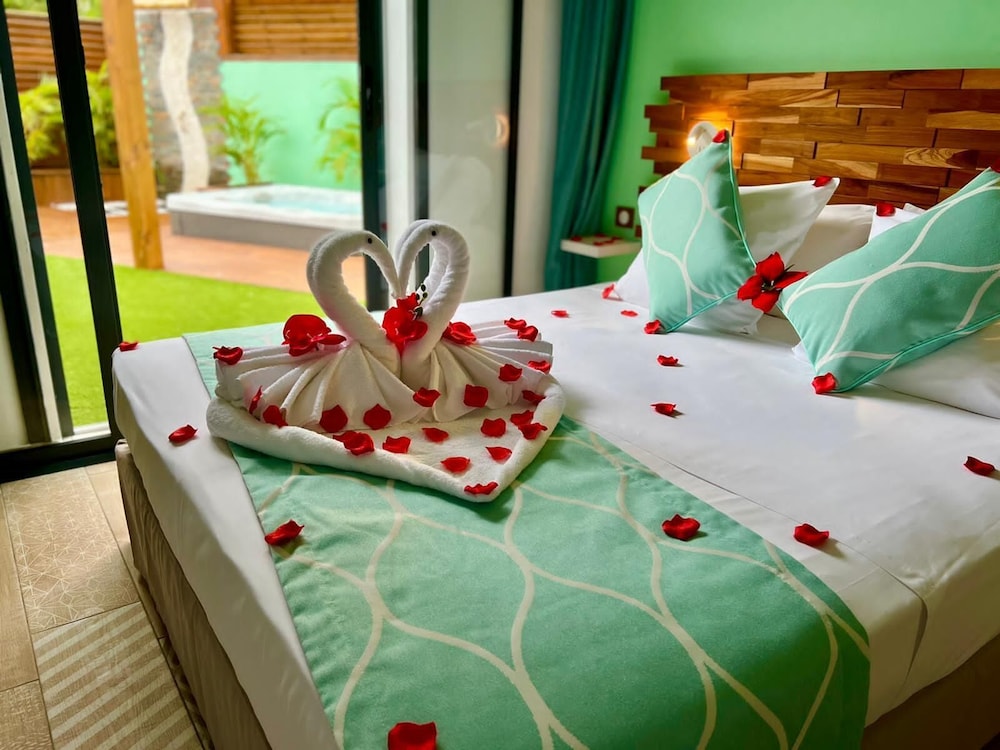 kawan bay suites