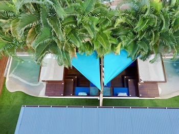 kawan bay suites