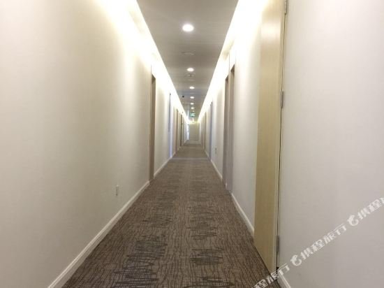 hanting hotel shanghai hongqiao qibao huxing rd