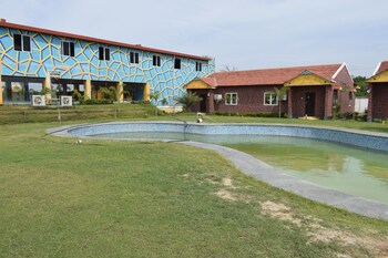 navagiraga resorts and hotel