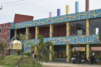 navagiraga resorts and hotel