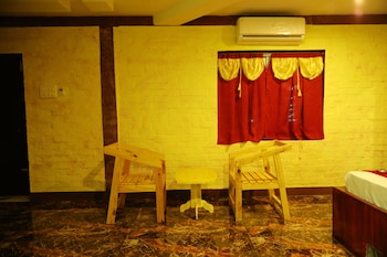 navagiraga resorts and hotel